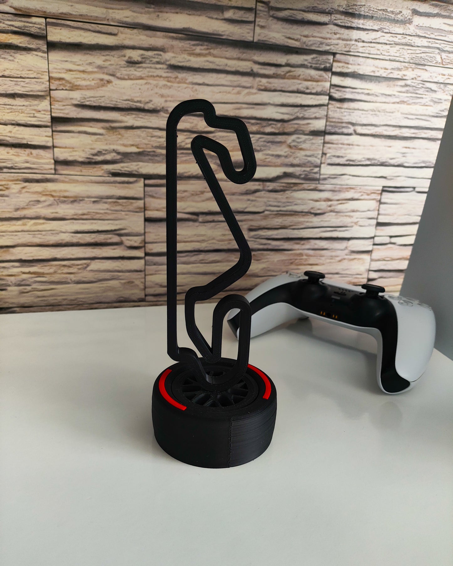 Soporte Stand de Circuitos F1 en neumaticos F1 impresos en 3D- AR3DStudios