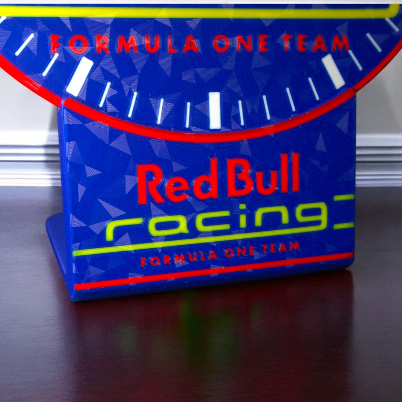 Reloj de mesa Red Bull