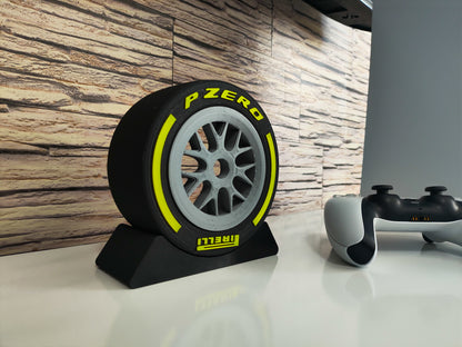Simracing Decoracion Formula 1 Neumatico Medio Amarillo Fabricados en 3D- AR3D Studios