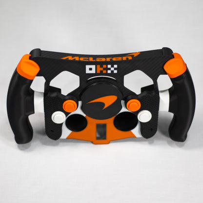 Réplica de volante F1 McLaren con acabados de alta calidad para simracing