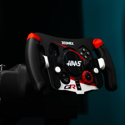 Mod de F1 Haas montado en setup de carreras con levas traseras visibles